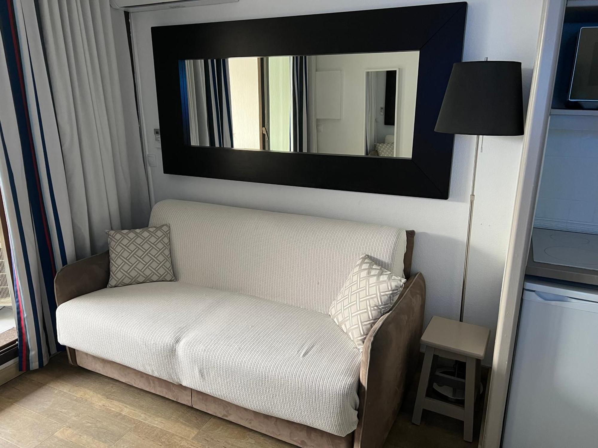 Apparemment borde de mer Résidence L'Ange gardien Villefranche-sur-Mer Extérieur photo