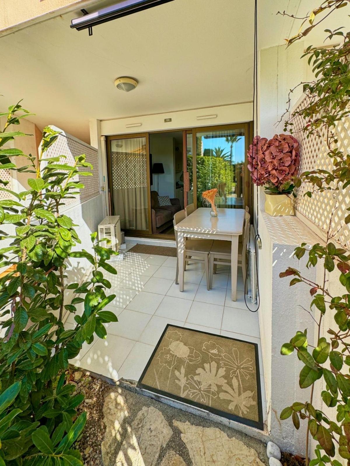 Apparemment borde de mer Résidence L'Ange gardien Villefranche-sur-Mer Extérieur photo